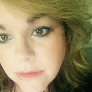 Meet your Posher, Cynthia